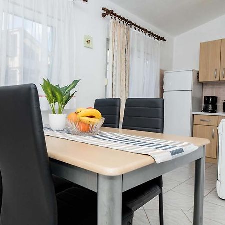 Apartmani Luka Banjol Екстериор снимка