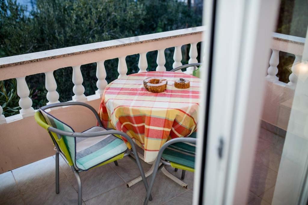 Apartmani Luka Banjol Екстериор снимка