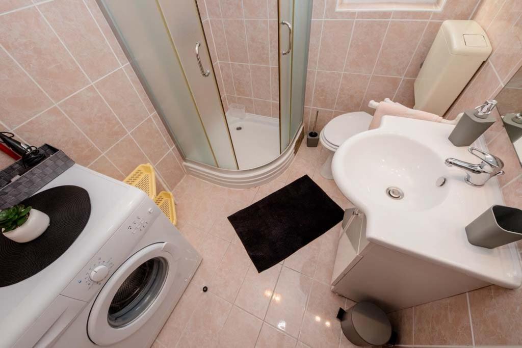 Apartmani Luka Banjol Екстериор снимка