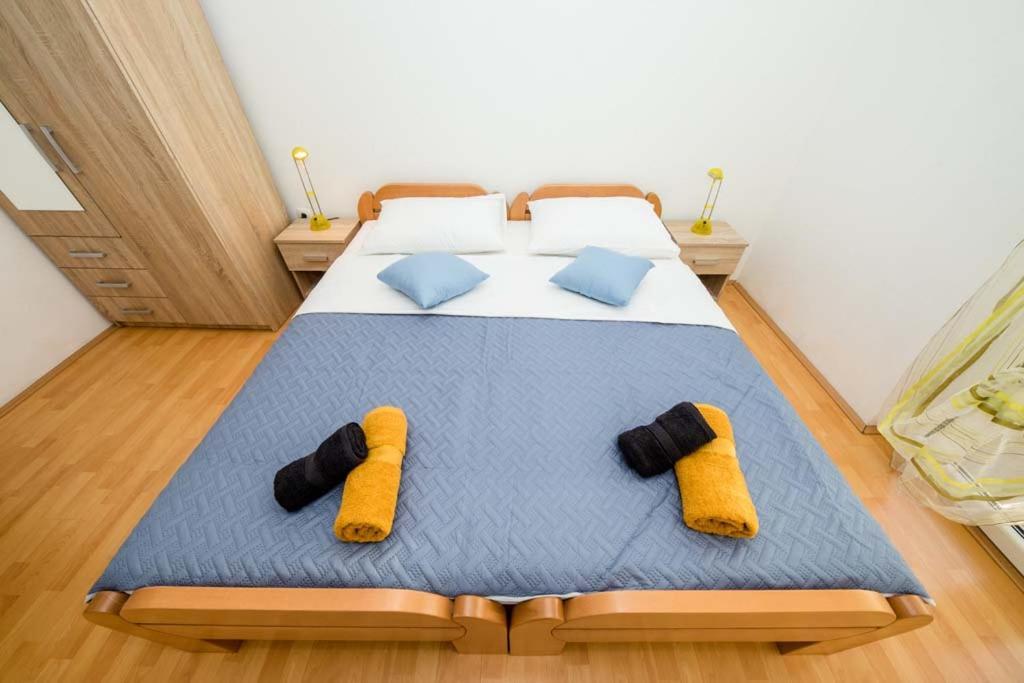 Apartmani Luka Banjol Екстериор снимка