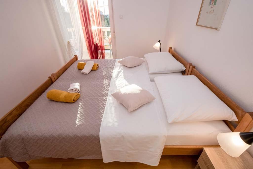 Apartmani Luka Banjol Екстериор снимка