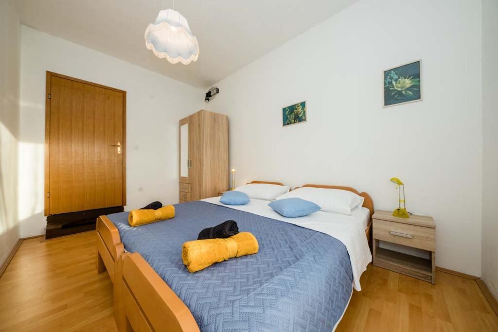 Apartmani Luka Banjol Екстериор снимка