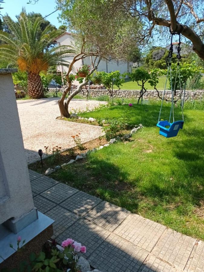 Apartmani Luka Banjol Екстериор снимка